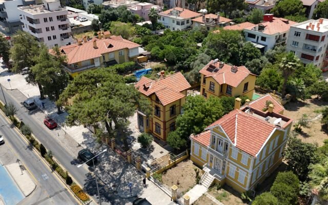 The Hungarian Houses of Milas